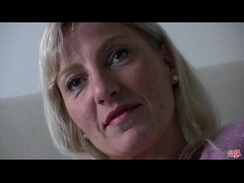 ❤️ D'Mamm, déi mir all gefuckt hunn ... Dame, behuelen Iech! ❤️ Porno vk op lb.porn-list.ru ❌❤