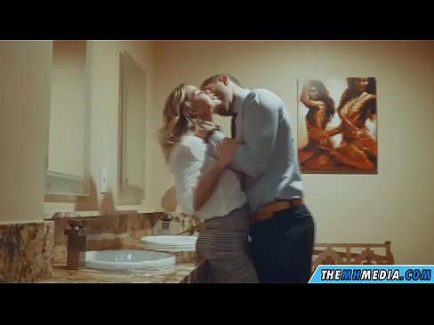 ❤️ Wann eng Busty Blond Iech an engem ëffentlechen Toilette verféiert ❤️ Porno vk op lb.porn-list.ru ❌❤